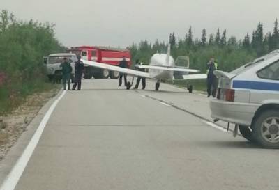 Стала известна причина аварийной посадки самолета на трассу в Печоре - bnkomi.ru - респ. Коми