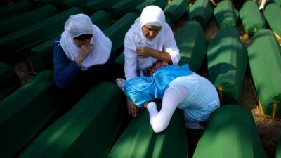 Мило Джуканович - Еврокомиссар призвал признать геноцид в Сребренице - vesti.ru - Хорватия - Черногория - Босния и Герцеговина