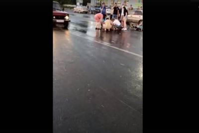 Мотоциклист, сбивший женщину с ребенком на переходе в Рязани, был пьян - rzn.mk.ru - Рязань