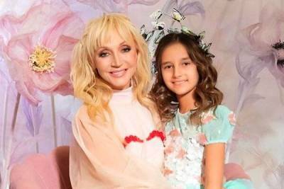 Алла Пугачева - Кристина Орбакайте - Михаил Земцов - Папина копия: повзрослевшая дочь Орбакайте лихо сплясала со своим отцом - skuke.net - США - Брак
