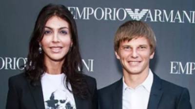 Андрей Аршавин - Алиса Казьмина - Мать Аршавина назвала Алису Казьмину виновной в загубленной карьере футболиста - inforeactor.ru
