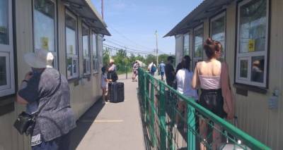 На КПВВ в Станице Луганской за неделю пассажиропоток резко уменьшился - cxid.info - Украина - Донецк - Луганск - станица Луганская