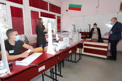 В Болгарии завершилось голосование на досрочных парламентских выборах - trend.az - Болгария
