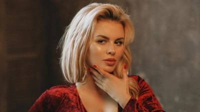 Анна Семенович - Анна Семенович заинтриговала поклонников съемкой в свадебном платье - inforeactor.ru