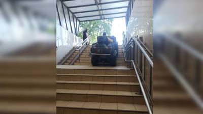 Воронежцев возмутил пронёсшийся по подземному переходу у «Олимпика» квадроцикл - vestivrn.ru