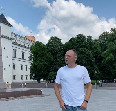 Алексей Навальный - Леонид Волков - Федор Крашенинников - Уральский политолог Крашенинников переехал в Литву из-за ситуации в России - znak.com - Россия - Литва - Вильнюс - Уральск