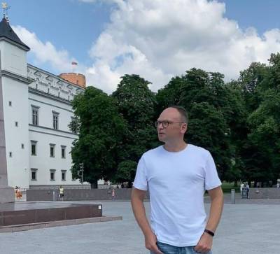 Уральский политолог-оппозиционер Крашенинников сбежал от полиции в Вильнюс - nakanune.ru - Россия - Екатеринбург - Вильнюс