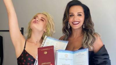 Певица Слава показала диплом дочери об окончании ВУЗа - runews24.ru