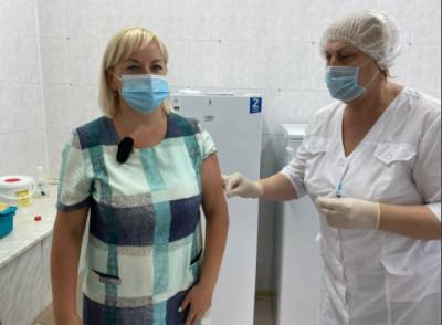 Ульяновские железнодорожники проходят вакцинацию против COVID-19 - ulpravda.ru - Уфа - Самара - Сызрань