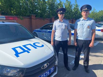 На помощь пострадавшим в аварии женщине и ребёнку пришли воронежские автоинспекторы - gorcom36.ru - Воронеж