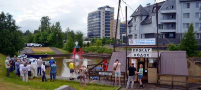 Сотрудник лодочной станции в Петрозаводске «дал в глаз» женщине - stolicaonego.ru - Петрозаводск - республика Карелия