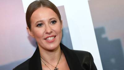 Ксения Собчак - Андрей Макаревич - Собчак рассказала, по какой причине может уехать из России - gazeta.ru - Россия