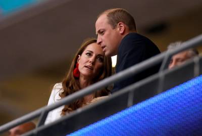 Борис Джонсон - принц Уильям - принц Чарльз - Принца Уильяма "тошнит" от расистских оскорблений в адрес игроков сборной Англии - kp.ua - Украина - Англия - Лондон