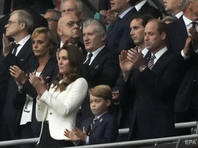 принц Уильям - Кейт Миддлтон - принц Джордж - "Эта печаль олицетворяет всю Англию". Реакция принца Джорджа на финал Евро 2020 стала мемом - gordonua.com - Украина - Англия - Италия - Великобритания