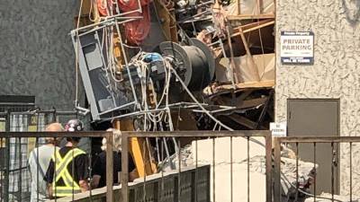 Несколько человек погибли при обрушении башенного крана в Канаде - iz.ru - Израиль - Канада
