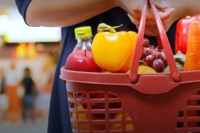 Петр Шелищ - Продукты дорожают, а россиянам обещают зарплаты по 56 тысяч рублей - infox.ru - Москва - Россия