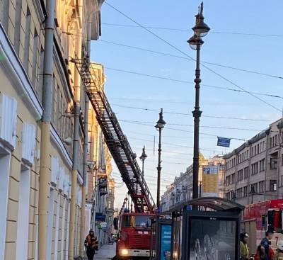 Пожар в трехкомнатной квартире на Невском ликвидировали - abnews.ru - Санкт-Петербург
