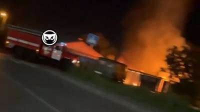 Ночной пожар в Нахаловке тушили 15 сотрудников МЧС - penzainform.ru - Россия - Пензенская обл. - Пенза