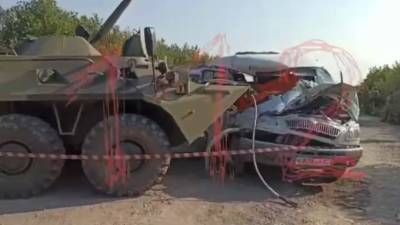 На Ставрополье погибли два человека при столкновении маршрутки и БТР - piter.tv - Ставрополье