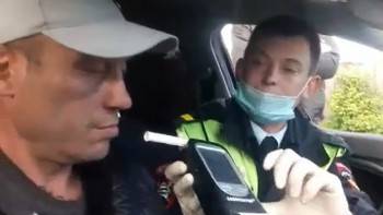 В Череповце пьяный водитель потерял сознание на глазах у сотрудников ГИБДД - vologda-poisk.ru - Череповец