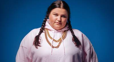 Alyona Alyоna объяснила свой фит с Кастой: Они сказали, им стыдно за Россию - sharij.net - Россия - Крым - Белоруссия