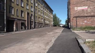 Видео: в Выборге продолжается ремонт дорог - piter.tv - р-н Выборгский
