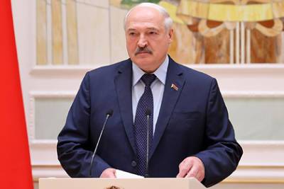 Владимир Путин - Александр Лукашенко - Лукашенко рассказал о невыносимой ситуации в Минске - lenta.ru - Россия - Санкт-Петербург - Сочи - Белоруссия - Минск