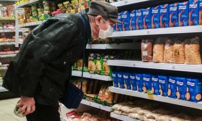 Петр Шелищ - Союз потребителей предупредил об осеннем росте цен на основные продукты питания - og.ru - Москва - Россия