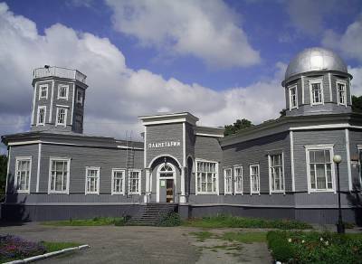 В Пензе под видом реконструкции снесли здание единственного в РФ деревянного планетария - znak.com - Россия - Пензенская обл. - Пенза