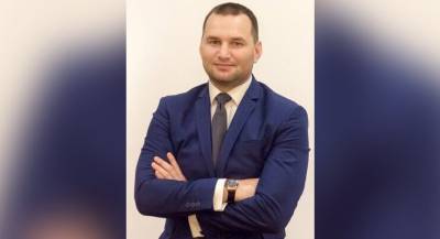 Стюардесса обвинила в домогательствах главу Ассоциации противодействия преступности - reendex.ru