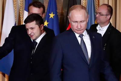 Владимир Зеленский - Владимир Путин - Дмитрий Песков - Кремль заявил о готовности Путина к диалогу с Зеленским - lenta.ru - Россия - Украина