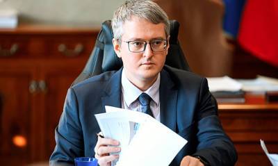 Владимир Солодов - Глава Камчатки позвонил на ковидную «горячую линию» в выходные, а его попросили «подождать до понедельника» - og.ru - Камчатский край
