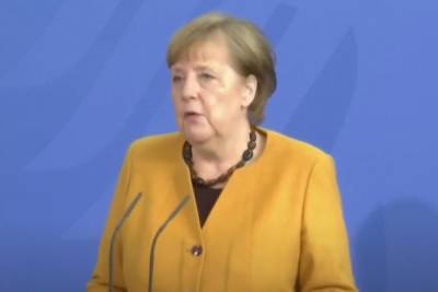 Владимир Зеленский - Ангела Меркель - Джо Байден - Bloomberg: Меркель потребовала продолжения транзита газа через Украину - mk.ru - Украина - Вашингтон - Германия