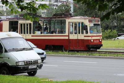 В Петербурге из-за аварии остановлено движение трамваев на Торжковской улице - neva.today - Санкт-Петербург - р-н Приморский