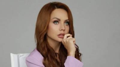 Марина Максимова - Экстрасенс заявила, что псевдоним МакSим мог стать причиной ее болезни - vm.ru