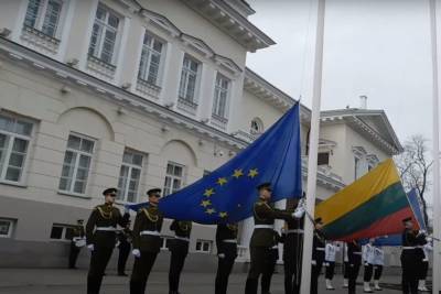 Александр Лукашенко - В Литве разрешили массовое задержание проникающих из Белоруссии мигрантов - mk.ru - Белоруссия - Литва - Минск