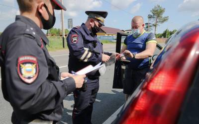 Чем грозит дача взятки инспектору — ГИБДД напоминает - zr.ru - Россия - Новгородская обл. - Великий Новгород