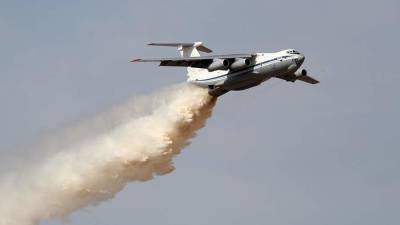 Минобороны привлекло Ил-76 и Ми-8 к тушению пожаров в Якутии - iz.ru - Россия - Израиль - респ. Саха