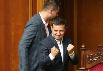 Зеленский - Давид Арахамия - Арсен Аваков - Денис Монастырский - «Слуги» проведут закрытую встречу с Зеленским - lenta.ua - Украина