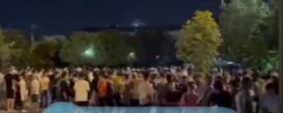 Полиция разогнала поклонников Sudo в Ташкенте - runews24.ru - Ташкент