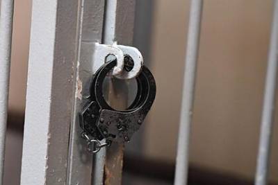 Белорусского подростка отправили в тюрьму за насилие над охранником в СИЗО - lenta.ru - Гомель