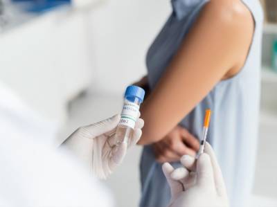 Johnson & Johnson и AstraZeneca планируют модифицировать свои вакцины, чтобы устранить риск тромбов - gordonua.com - Украина