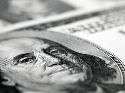 Джина Раймондо - Экономике США напророчили удар силой «в тонну кирпичей» - rosbalt.ru - США