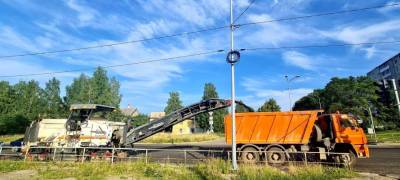 В Петрозаводске затруднено движение машин на Ключевой из-за ремонта дороги - stolicaonego.ru - Петрозаводск - республика Карелия