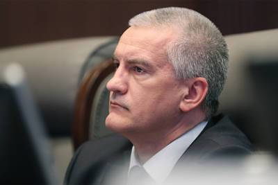 Сергей Аксенов - Власти заявили о «катастрофе» с мерами против коронавируса в Крыму - lenta.ru - Крым