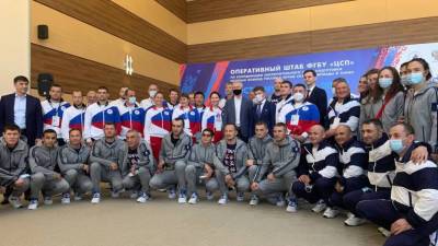 Талисманами олимпийской сборной России стали Мишка-неваляшка и Шапко-кот (ВИДЕО) - mir24.tv - Россия - Токио