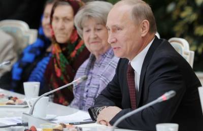 Владимир Путин - Путин вернул ветеранам труда доплату к пенсии - pupolita.ru - Омская обл.