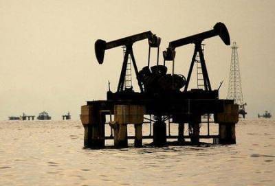 Цены на нефть снижаются после достижения компромисса между С.Аравией и ОАЭ в отношении добычи - smartmoney.one - Лондон - Саудовская Аравия - Эмираты