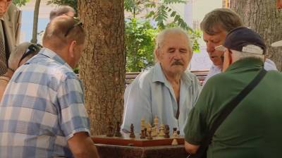 Денис Шмыгаль - Пенсии увеличат, но не всем украинцам повезет, заявление Шмыгаля: "Почти 400 тысяч..." - politeka.net - Украина