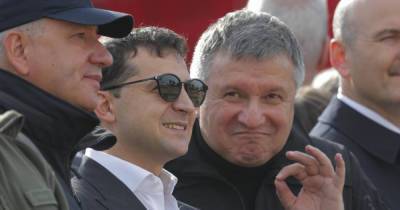 Владимир Зеленский - Арсен Аваков - Джордж Кент - Денис Монастырский - Кристина Квин - Без громоотвода. Почему отставка Авакова создаст проблемы Зеленскому - dsnews.ua - США - Украина - Киев
